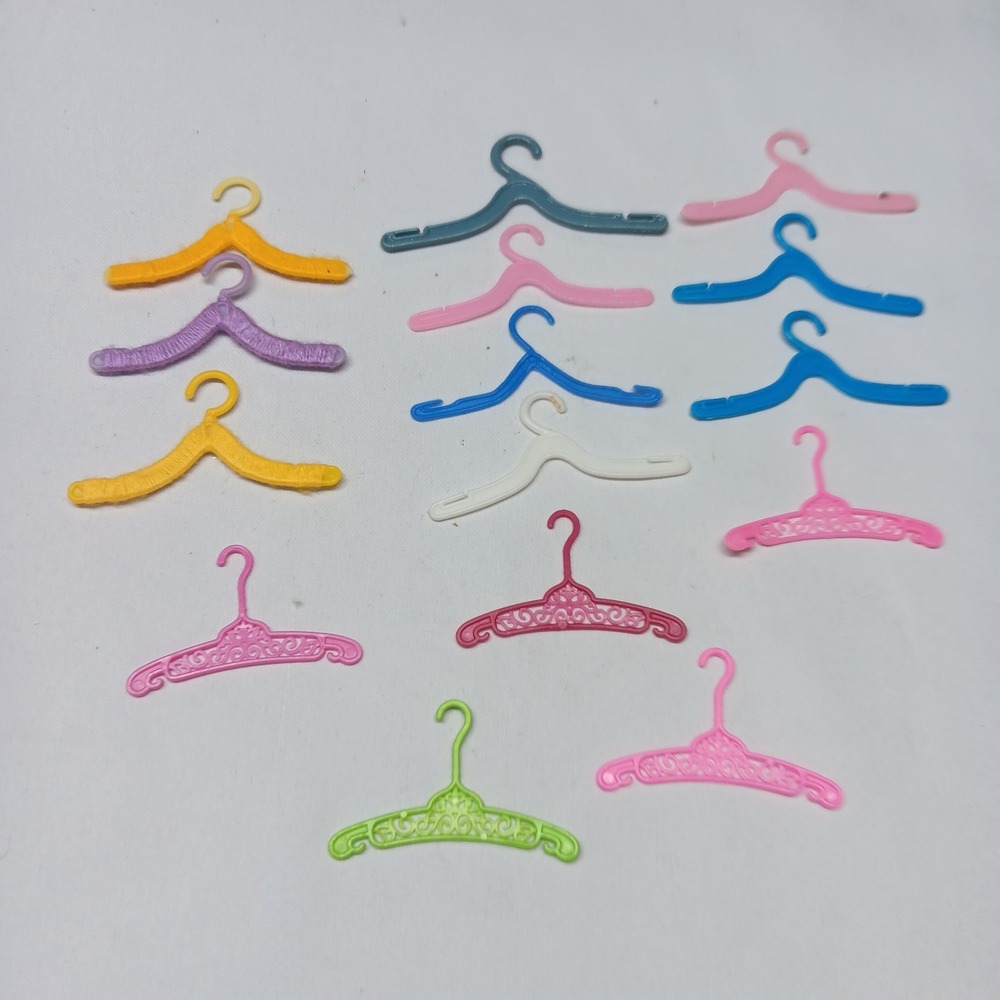 VTG Barbie FRANCIE Doll LOT of 15 multicolor Hangers FILIGREE Mod Thread Wrapped